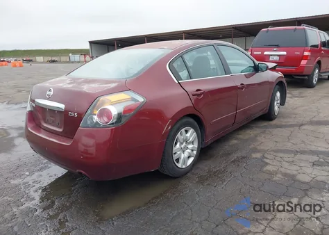 2011 Nissan Altima 2.5 S z USA, uszkodzony, nr VIN 1N4AL2APXBN474388